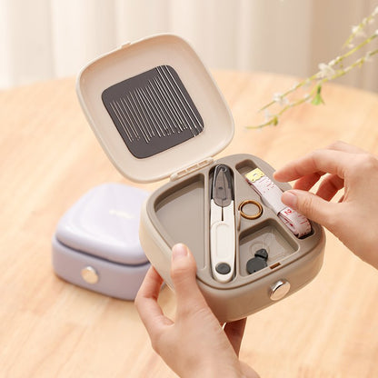 Square Circle Magnetic Needle and Thread Case